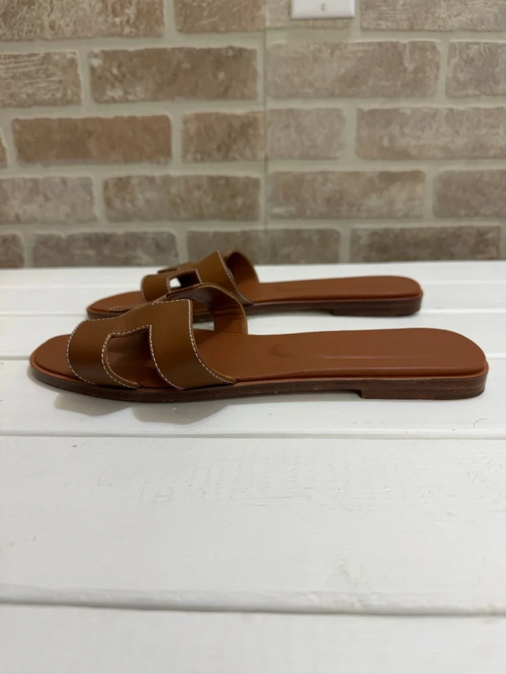 Hermès Oran Gold Iconic H Calfskin Slide Sandal Size 40 - Picture 4 of 16
